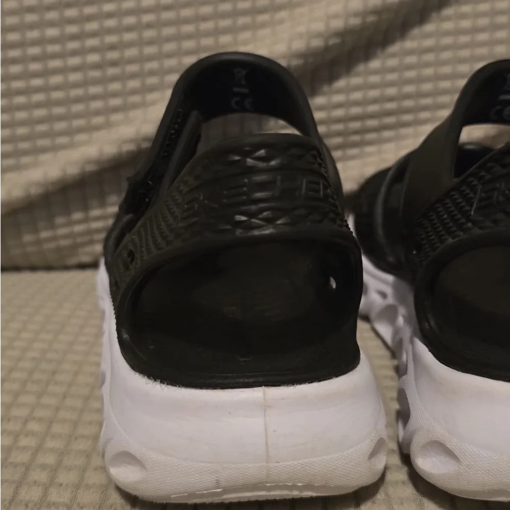 Skechers Black Textured Sandals